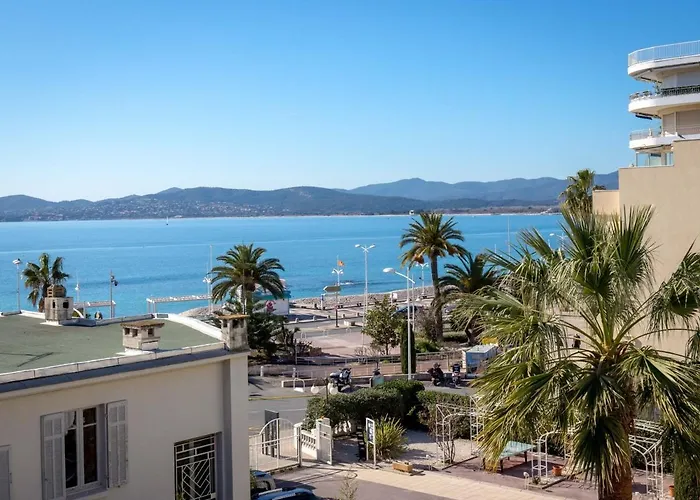 Climatise 2 Pers Proche Et Commerces Avec Balcon Et Wifi A Saint-raphael - Fr-1-466a-28 아파트 *